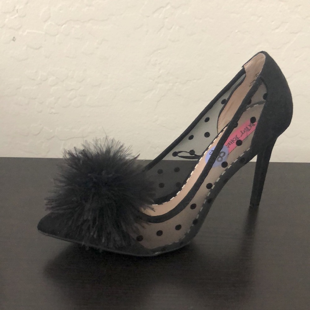 Heels - Picture 3 of 5